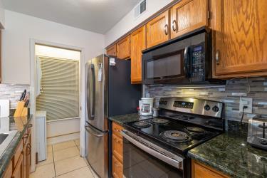 Building Photo - 505 Oppenheimer Dr