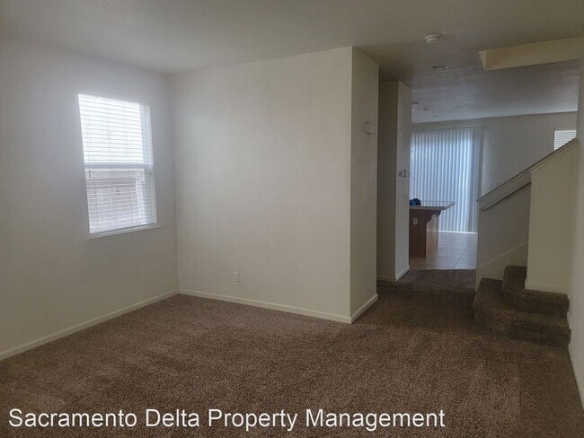 Building Photo - 3 br, 2.5 bath House - 4894 Kokomo Drive