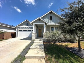 Building Photo - 8404 Skytex St