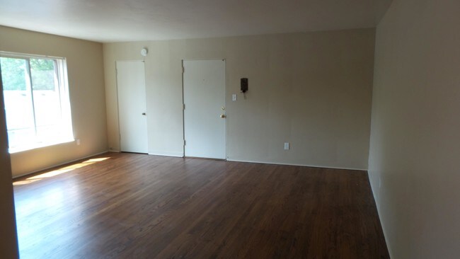 Building Photo - 1 bedroom in Eugene OR 97401