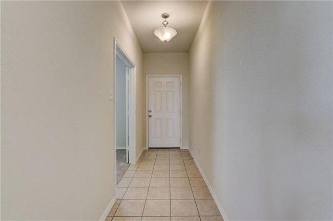 Building Photo - 616 Sonterra Blvd