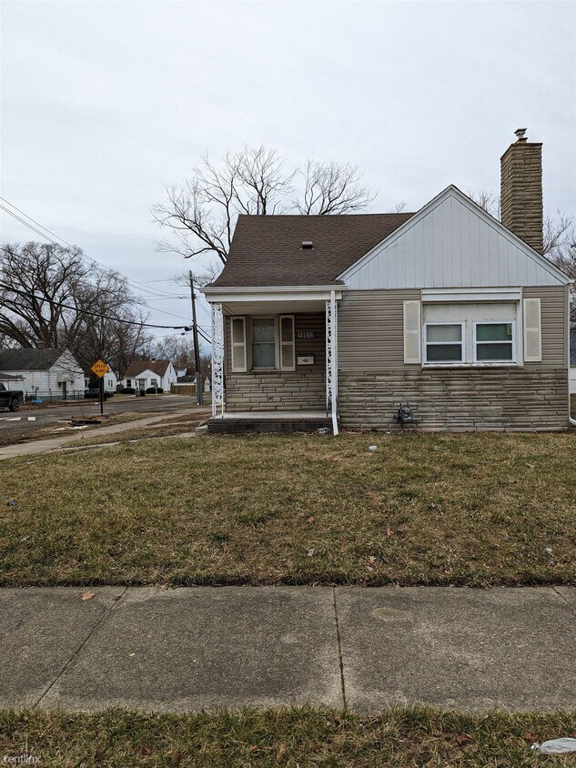 3 br, 1.5 bath House 19012 Kingsville St House Rental in Harper