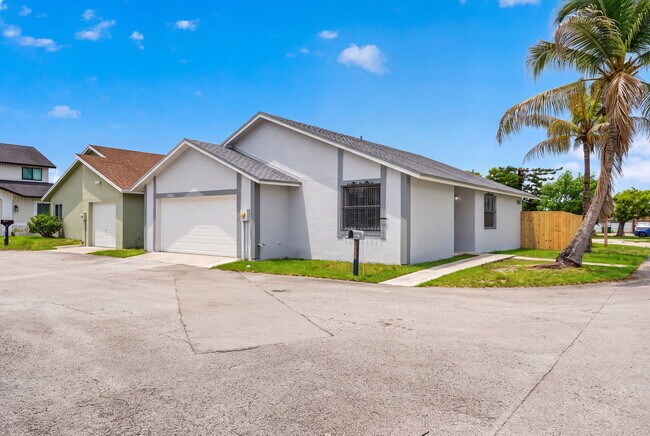 Foto del edificio - 29617 SW 158th Ct