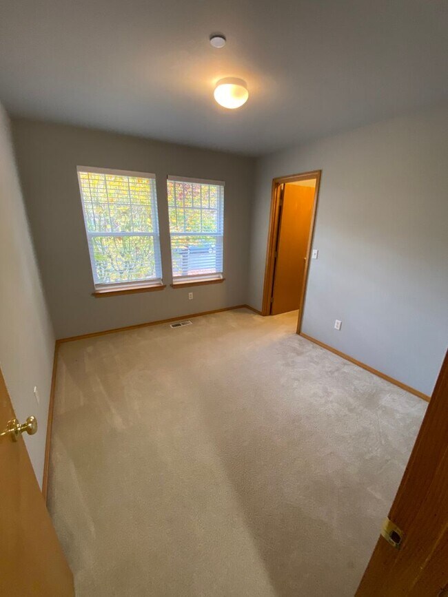 Foto del edificio - 2137 Palisade Blvd