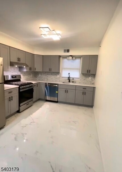 Foto del edificio - 138 Schuyler Ave