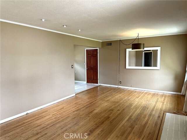 Foto del edificio - 345 N Shattuck Pl