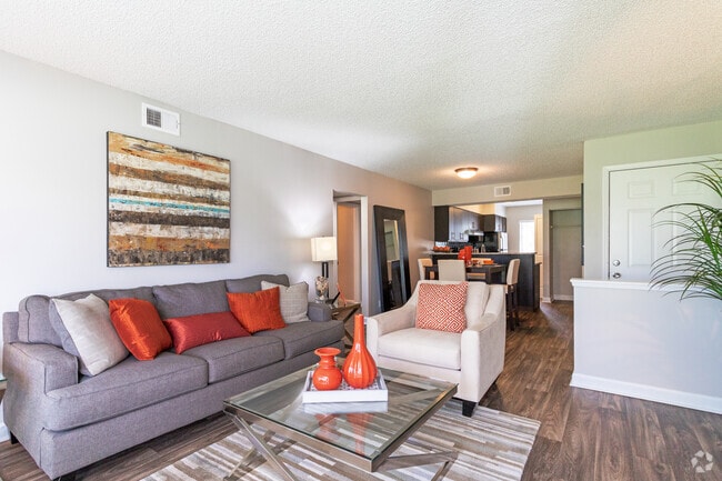 2BR, 2BA - B2 1,036SF - Lakeview at Palm Harbor