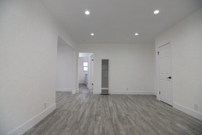 Foto del edificio - 2619 West Blvd