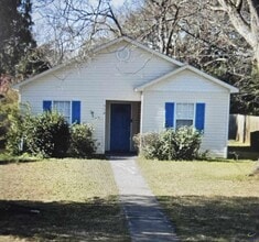 Building Photo - 310 Orchard Way