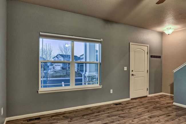 Building Photo - 4 Bedroom Home in East Windsor