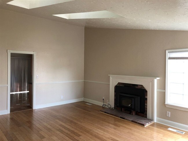 Building Photo - 1311 Berkshire Ct