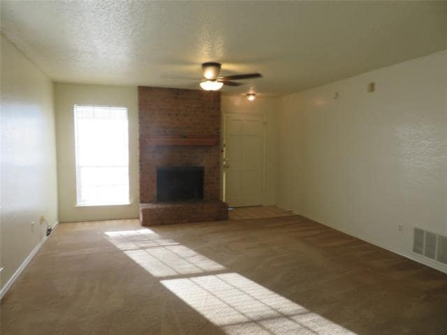 Building Photo - 1903 Spindletop Dr