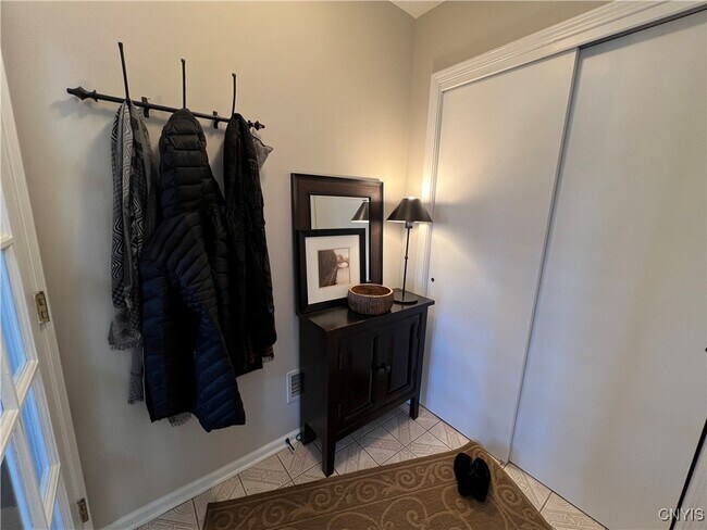 Foto del edificio - 191 Summerhaven Dr S