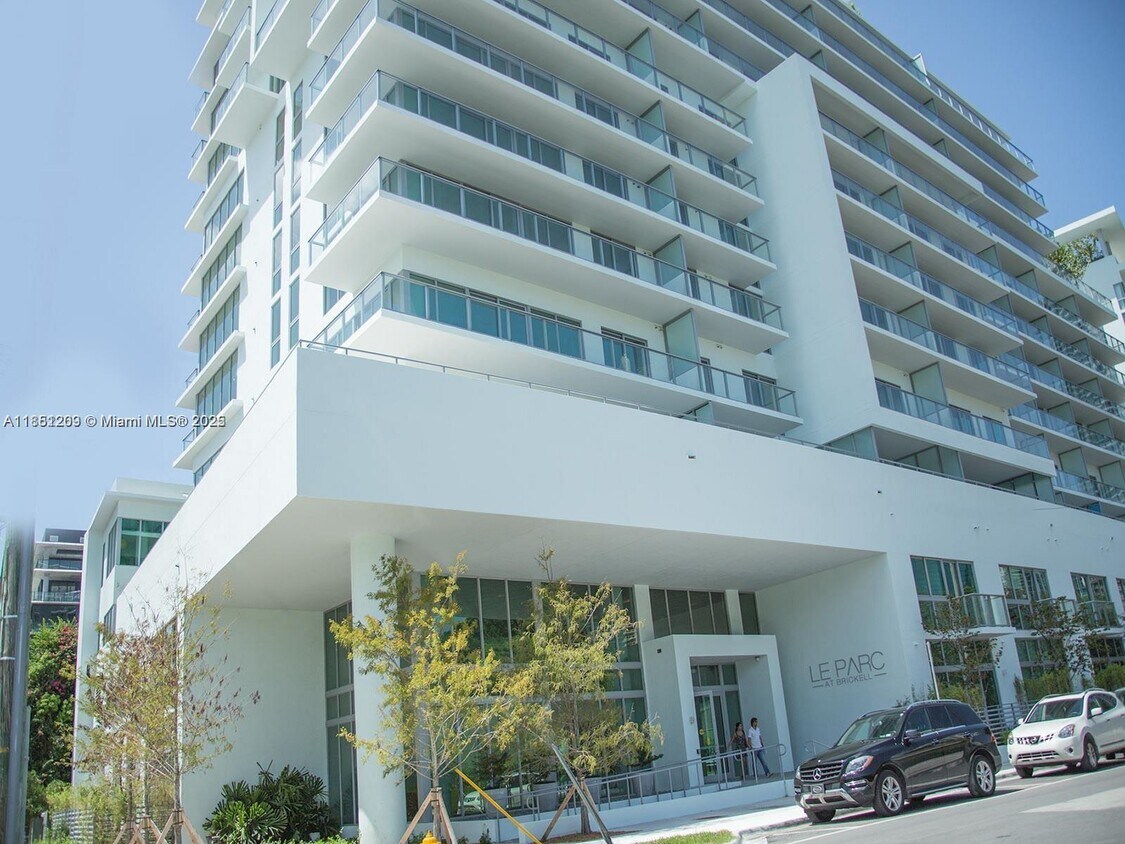Foto principal - 1600 SW 1st Ave