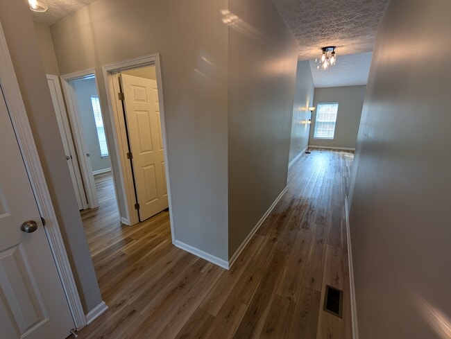 Building Photo - 7656 Meadow Brooke Way