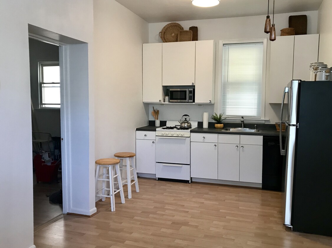Foto principal - 1701 W Altgeld St