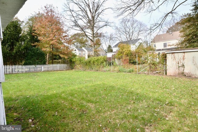 Building Photo - 52 Erdman Ave