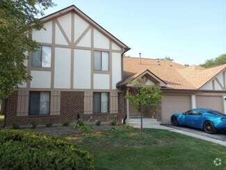 Building Photo - 826 Knottingham Dr