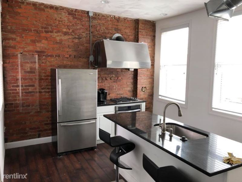 Primary Photo - 1 br, 1 bath Townhome - 1111 4th Avenue