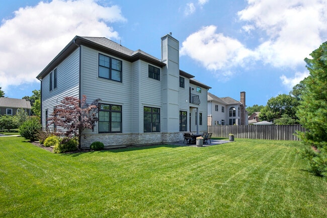 Building Photo - 2204 Dehne Rd