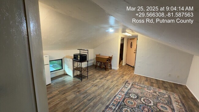 Foto del edificio - 110 Betsy Ross Pl