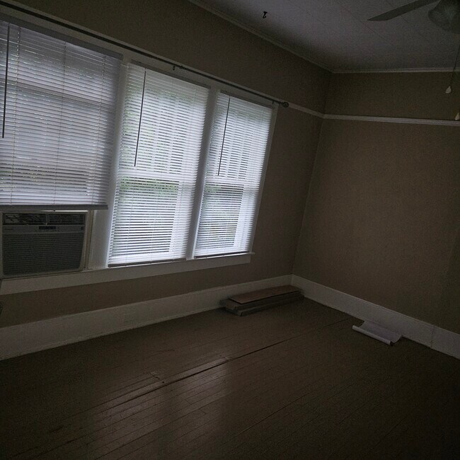 Foto del edificio - 3422 12th St