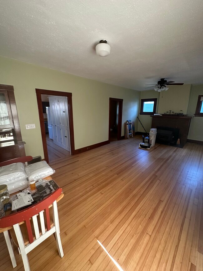 Sala de estar/comedor - 1528 N El Paso St