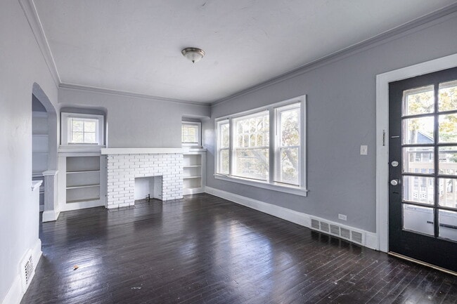 Building Photo - 438 E 152nd St