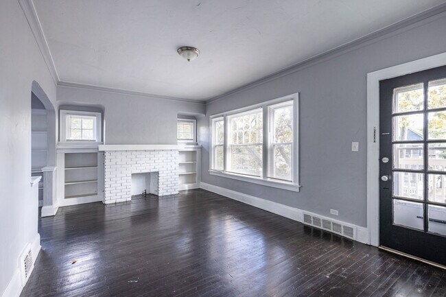 Foto del edificio - 438 E 152nd St