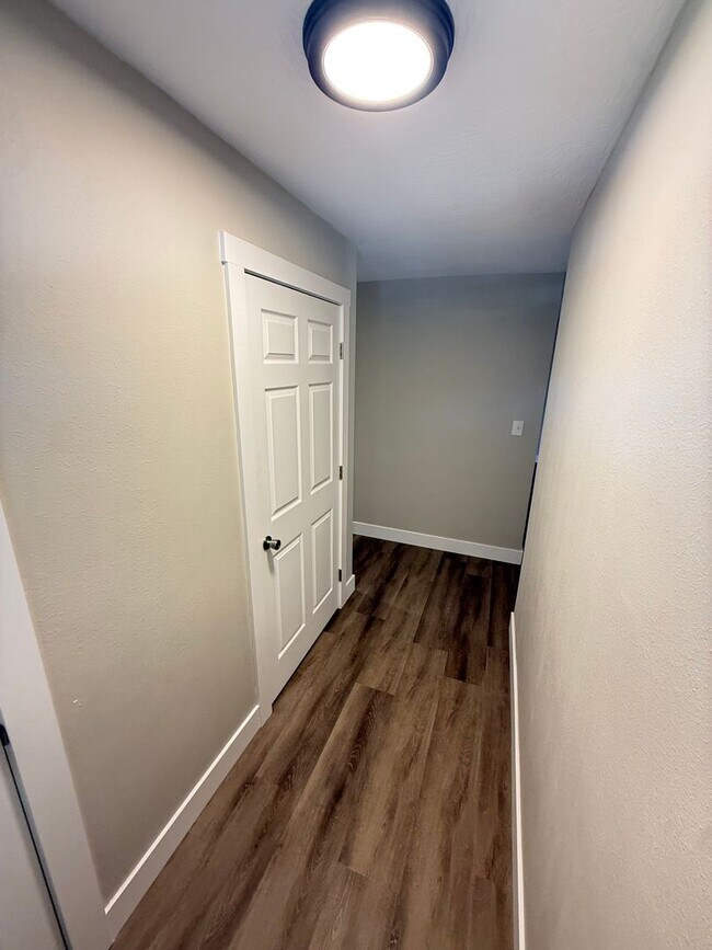 Foto del edificio - 4 bed 2 Bath Ozark, MO