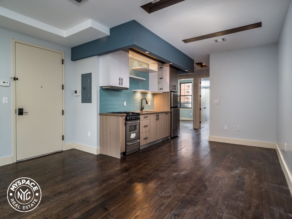 Foto principal - 860 Macon St