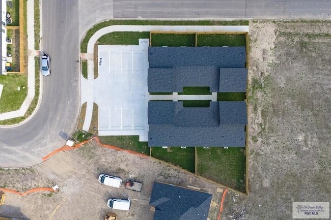 Building Photo - 3604 Hidalgo Cir