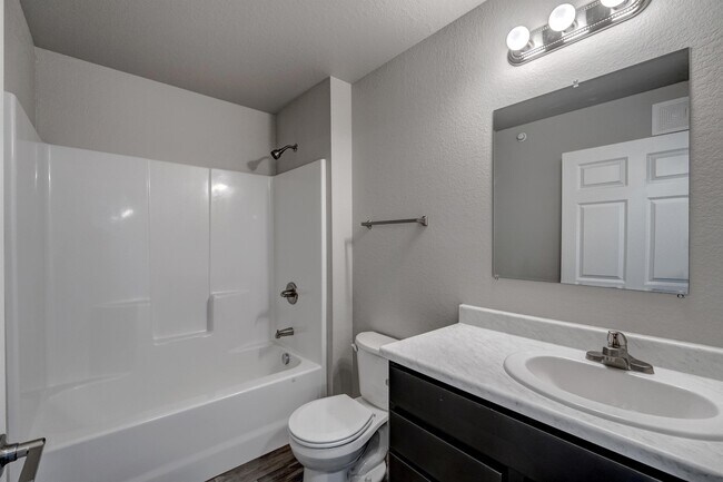 Foto del edificio - 4805 5th St