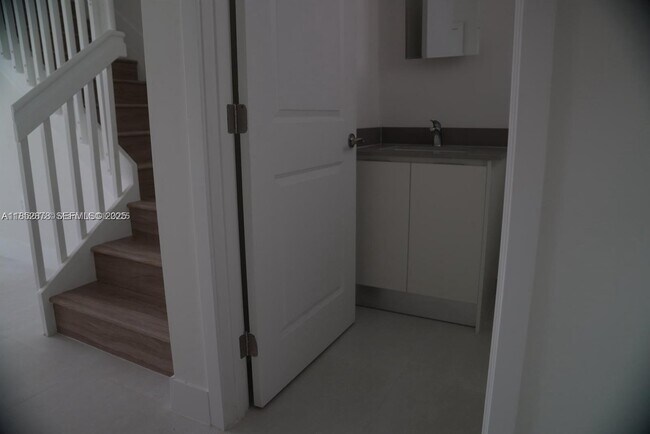 Foto del edificio - 1280 N Flagler Ave