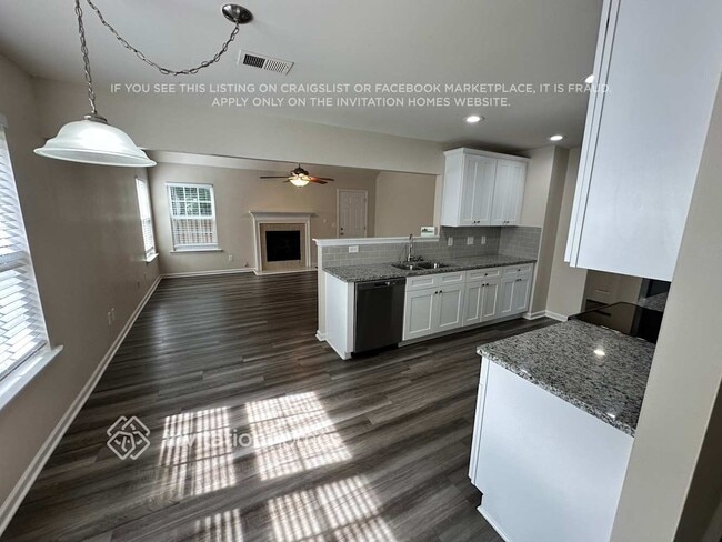 Building Photo - 8806 Laurel Run Dr