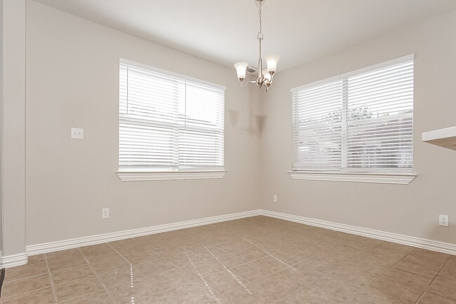 Building Photo - 2922 Brahman Dr