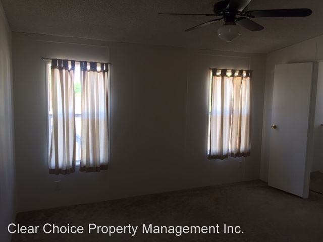 Foto del edificio - 4235 Whispering Oak Way