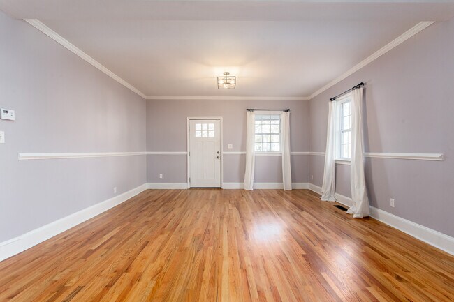 Building Photo - 83 Ormond St SE