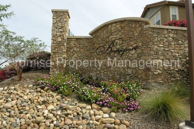 Foto principal - Great 3 Bedroom, 3 Bath condo in 4S Ranch.