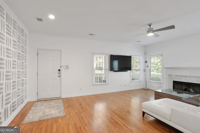 Foto del edificio - 87 Ormond St SE