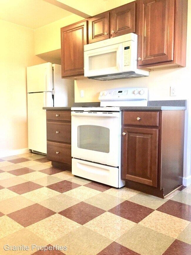 Building Photo - 4 br, 1 bath House - 2360 Haig St