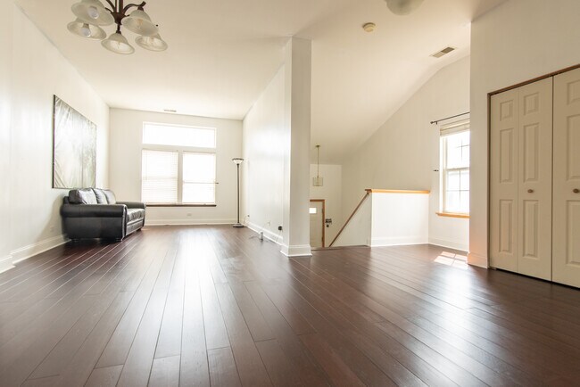 Foto del edificio - 1154 Hawthorne Ln