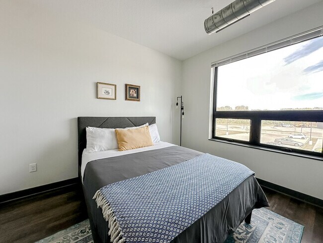 Foto del edificio - 1261 8th St