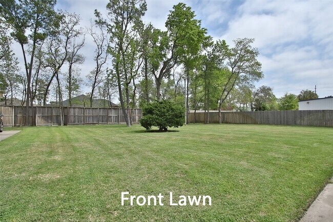 Foto del edificio - 16906 Timberwork Rd