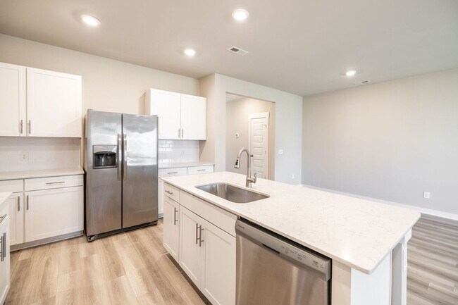 Foto del edificio - AVAILABLE NOW in Foxland Crossing