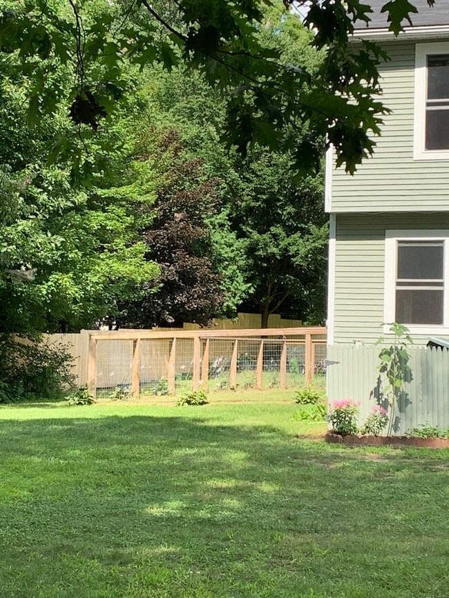 Photo - 6 Oakwood Ln House