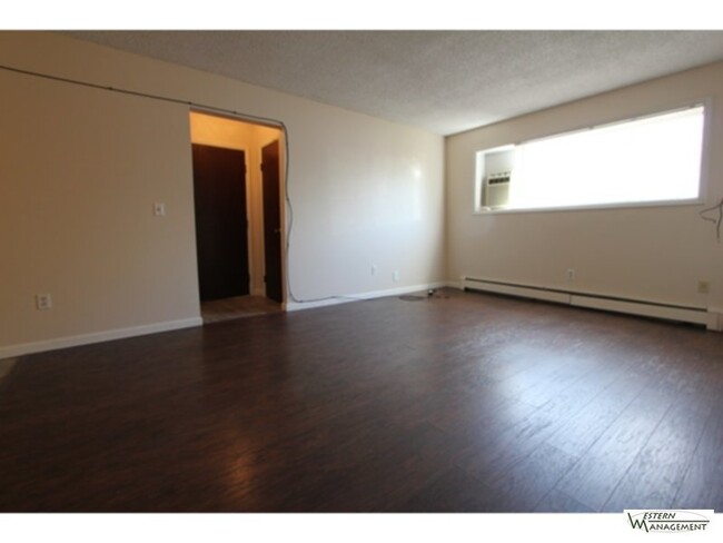 Foto del edificio - Affordable 2-Bedroom, 1-Bath Fourplex Unit...