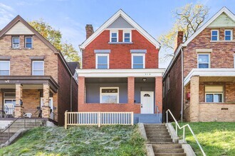 Building Photo - 316 Moore Ave