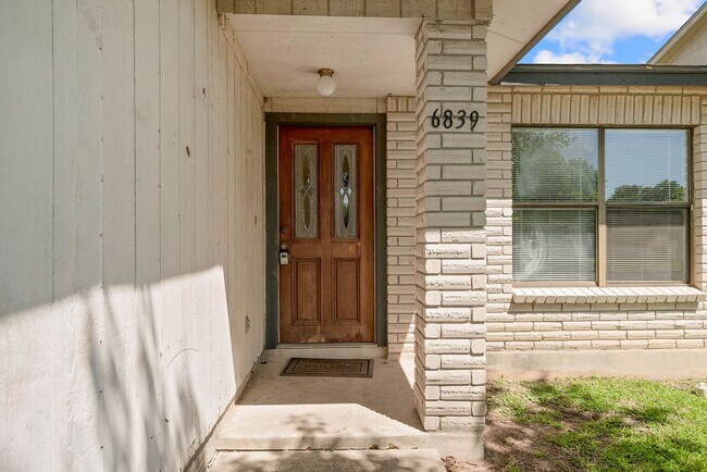 Building Photo - 6839 Cypress Mist Dr