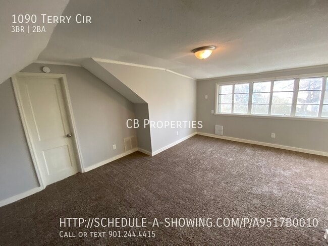 Building Photo - 1090 Terry Cir
